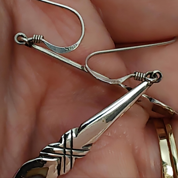 Vintage Sterling Silver Southwestern Elongated Drop Dangle Earrings - Picture 5 of 8